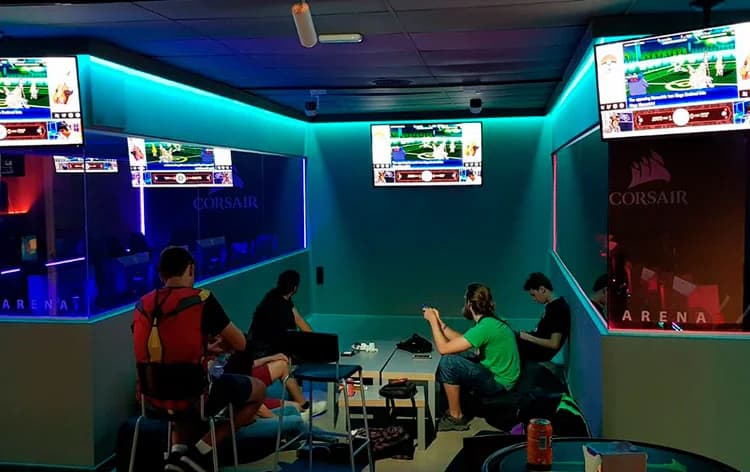 UNTTS Gaming Lounge: El Centro Gamer más Grande de Madrid