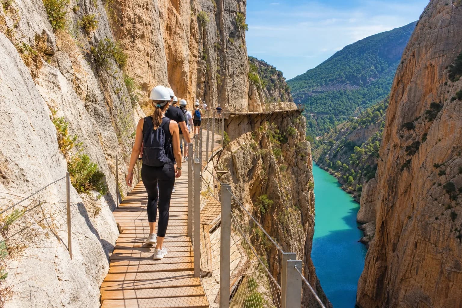 Caminito del Rey y Torcal de Antequera: Guía Completa