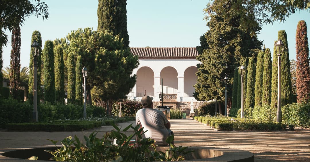 Jardines secretos de Montjuïc rodeados de vegetación