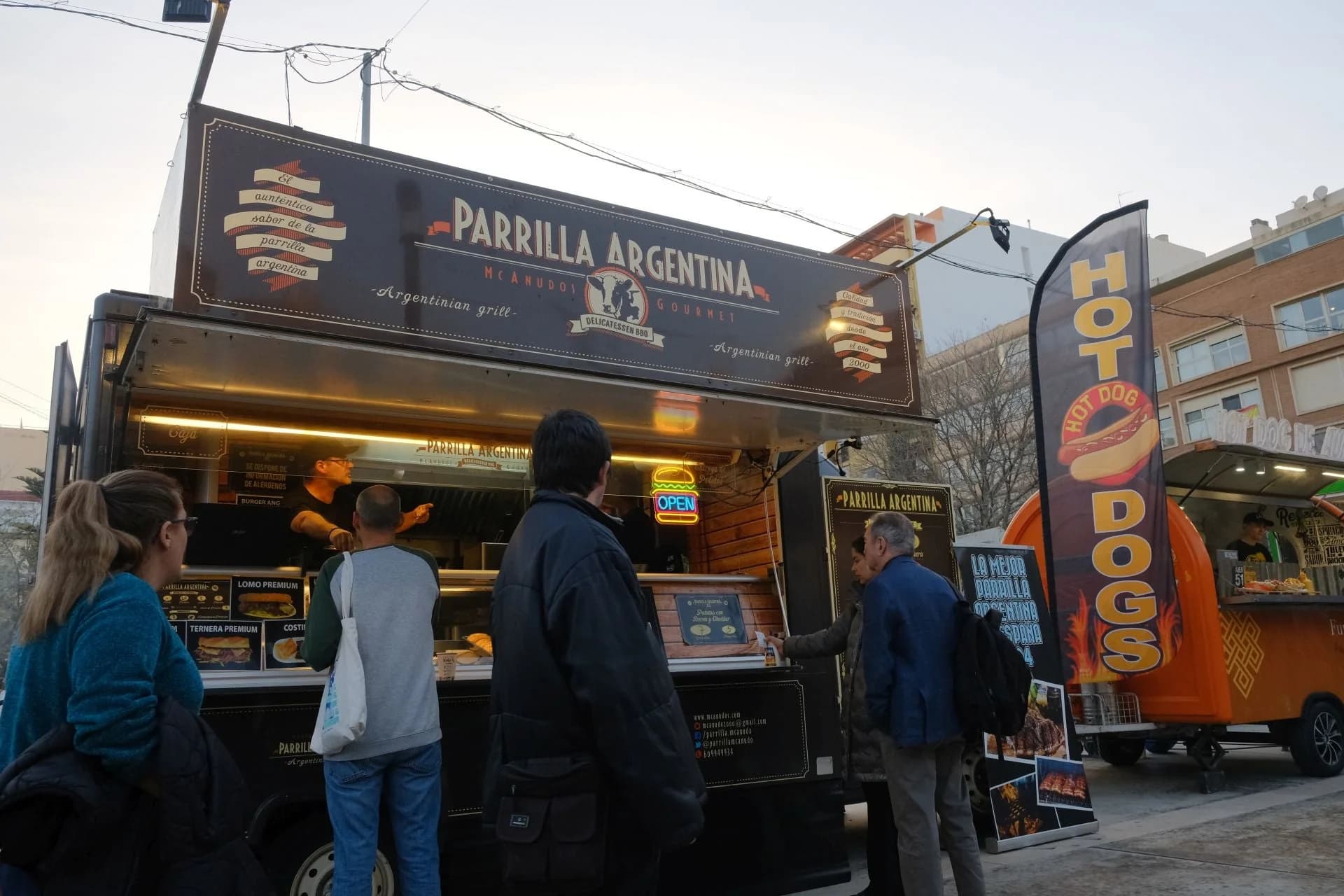 Alacant Street Food Market Plaza Séneca Alicante foodtrucks