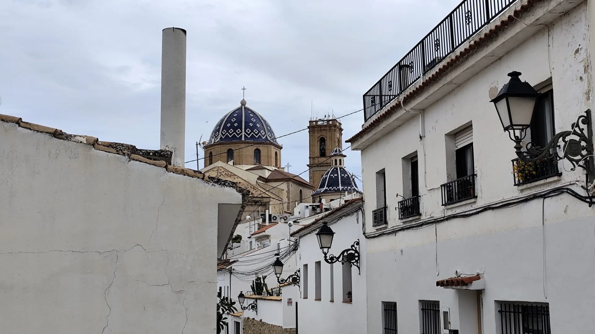 Altea casco antiguo cúpulas azules casas blancas Alicante