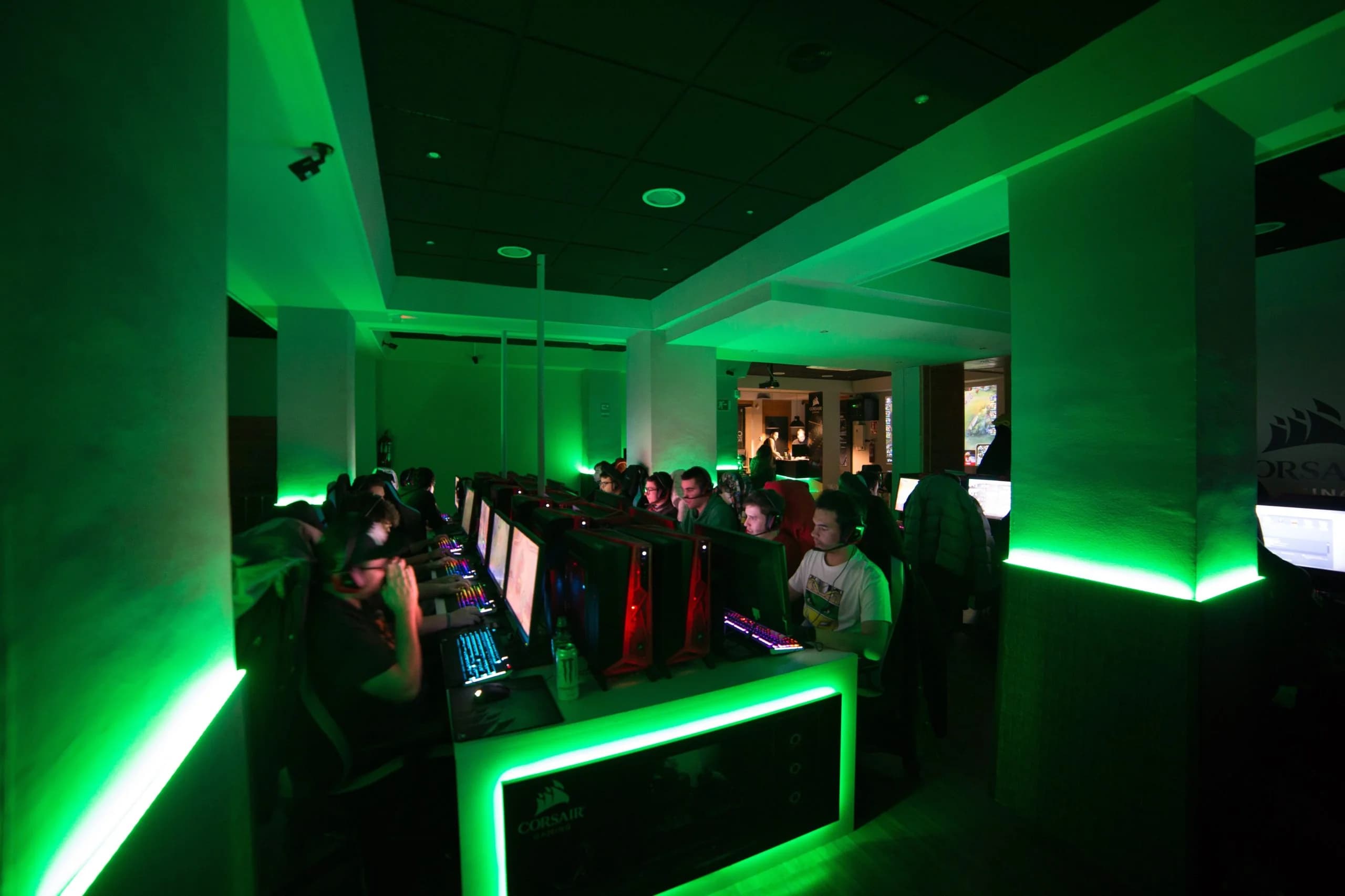 Arena Gaming esports cybercafé Párraga Granada