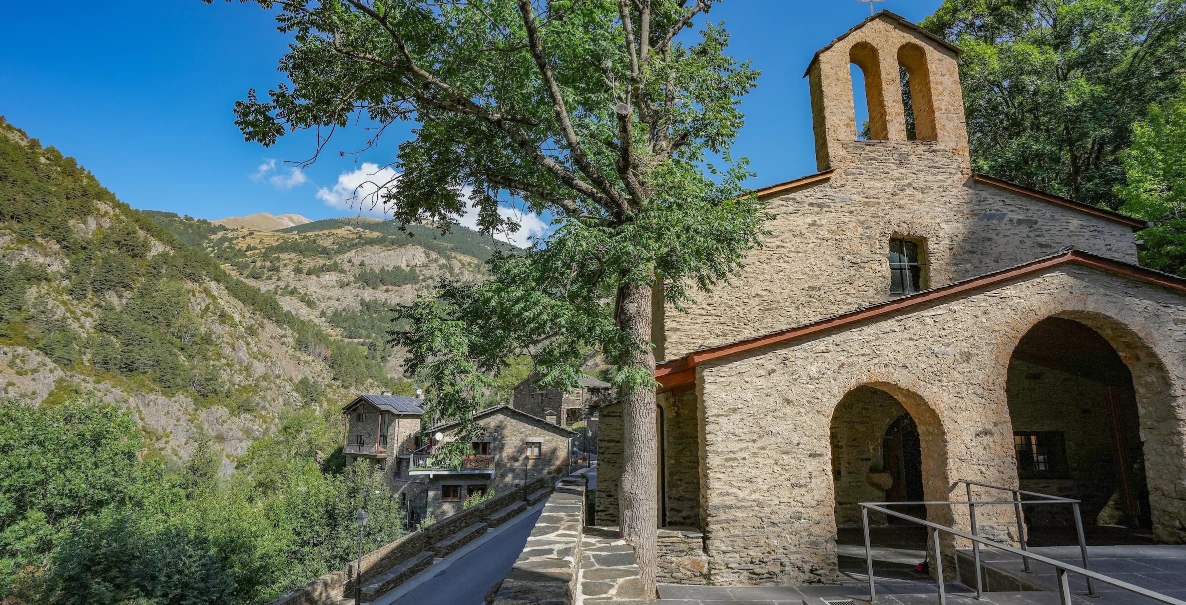 Basílica Santuario de Meritxell Canillo Andorra