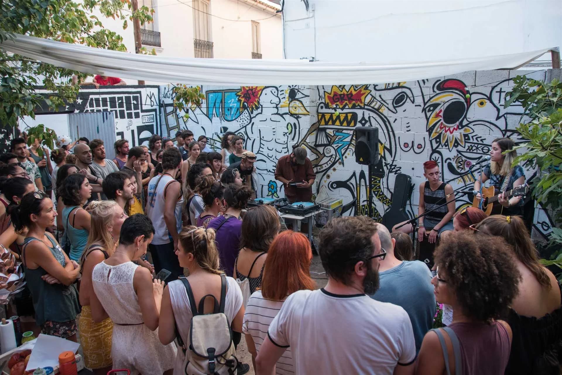Festival conFusión murales Benimaclet callejón Sant Mateu Valencia