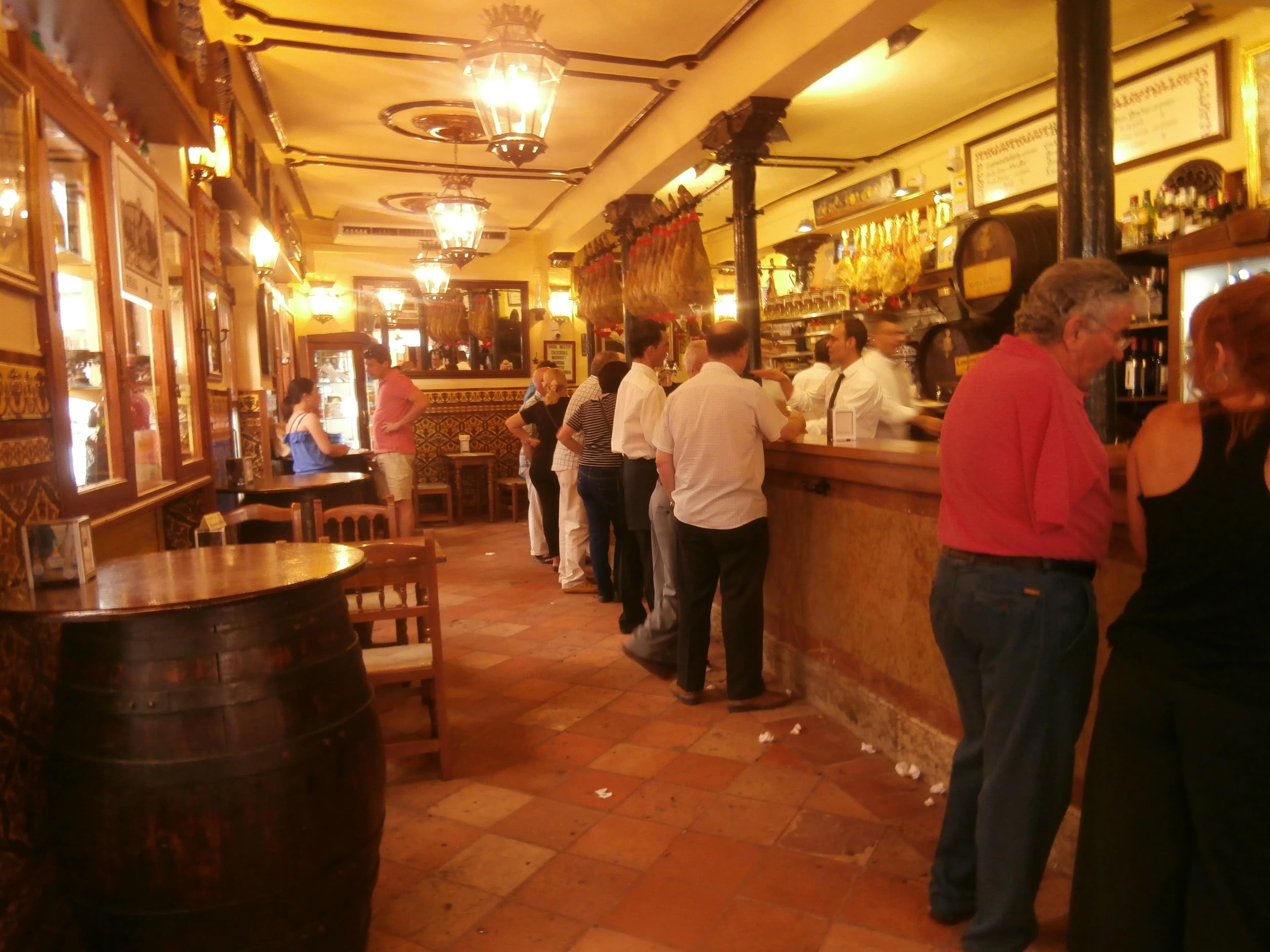 Bodegas Castañeda taberna tradicional Almireceros Granada