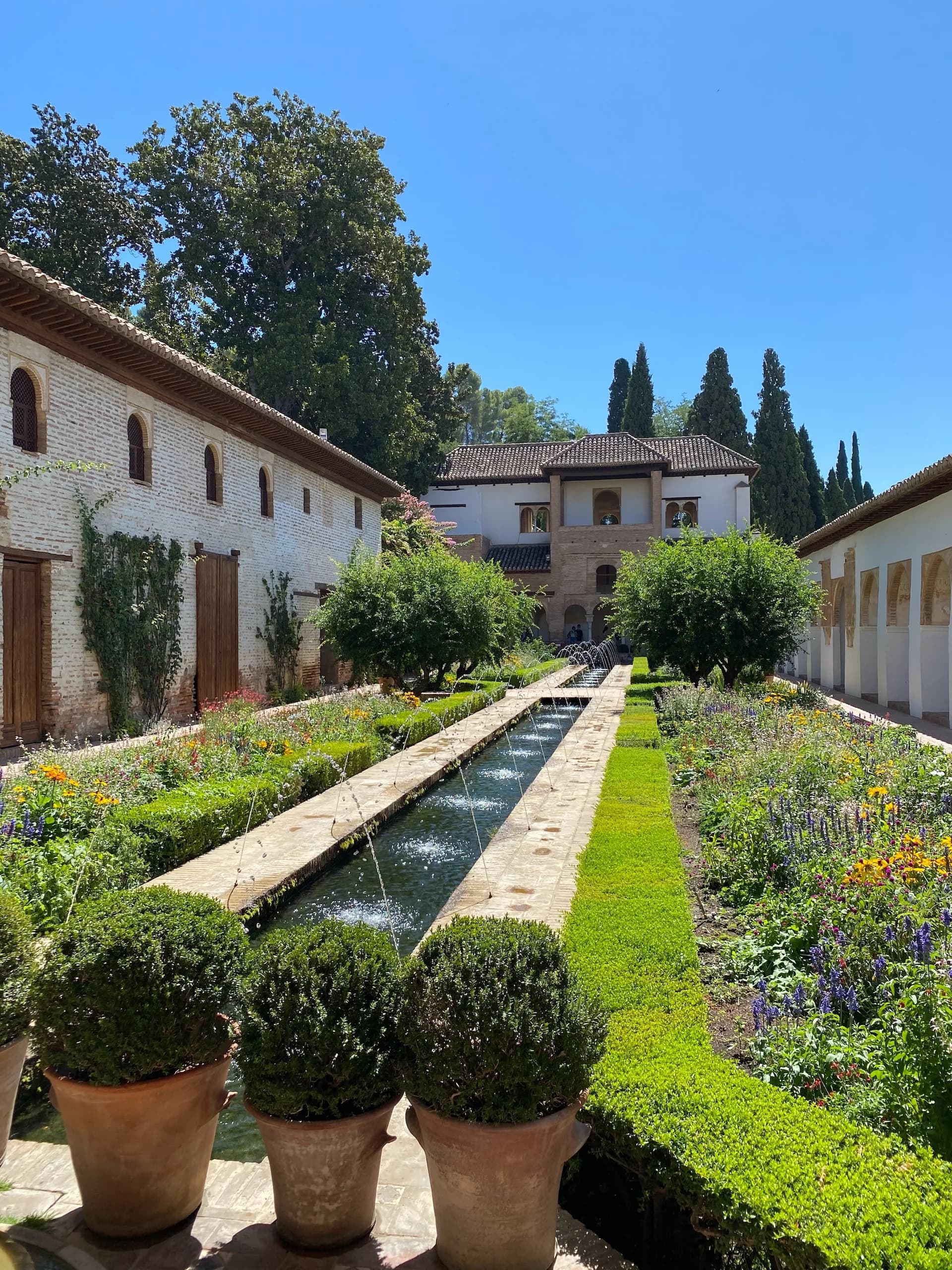 Bosque Alhambra acequia nazarí paseo Granada