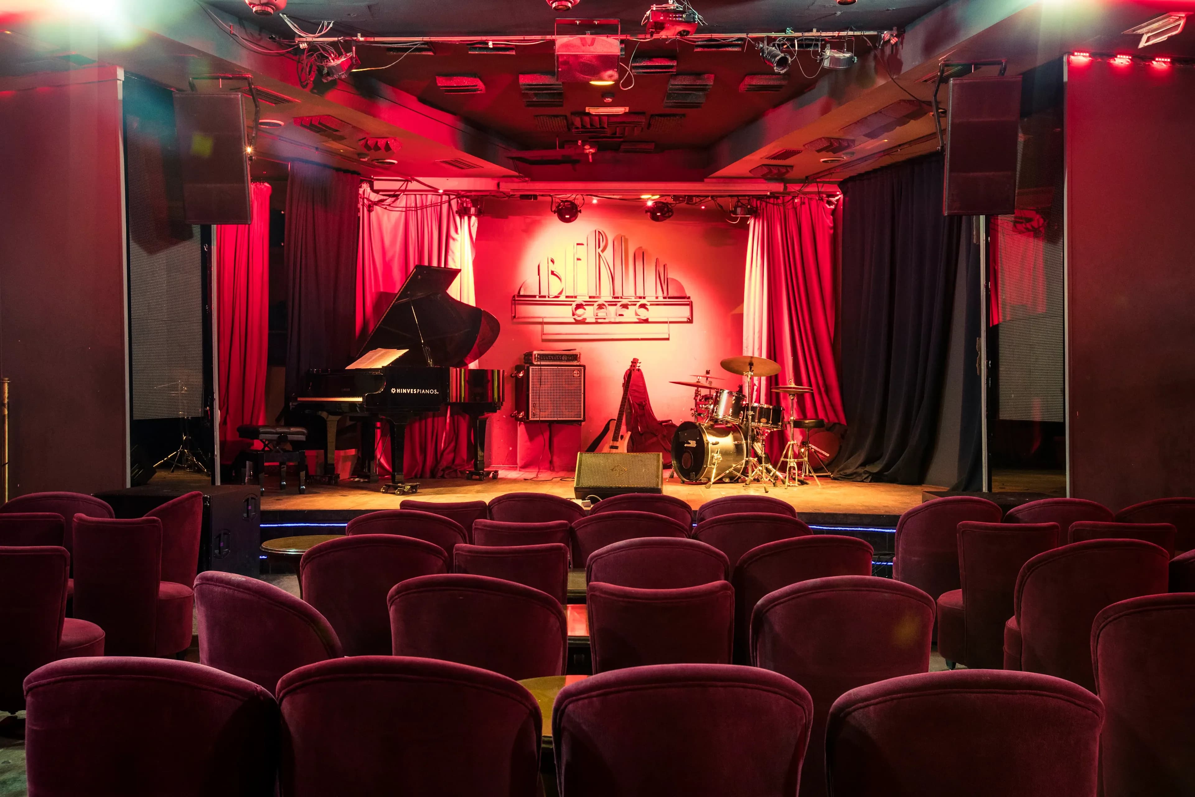 Café Berlín sala jazz Costanilla Ángeles Madrid