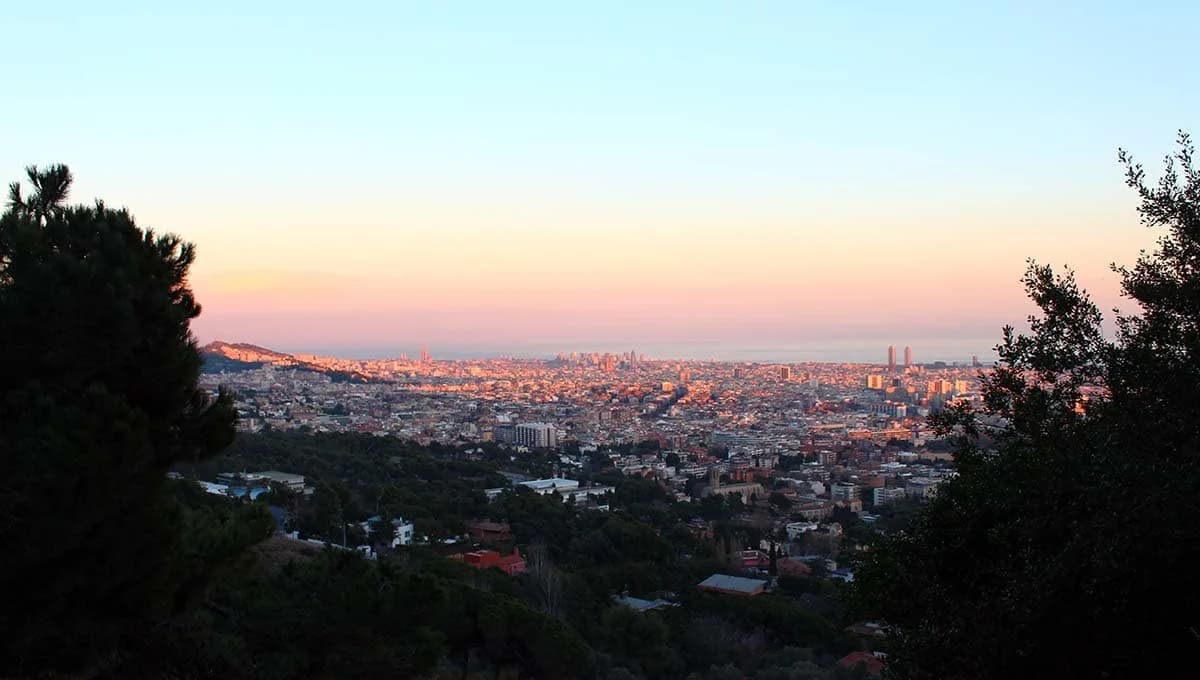 Carretera de les Aigües: montaña y vistas al mar dentro de Barcelona