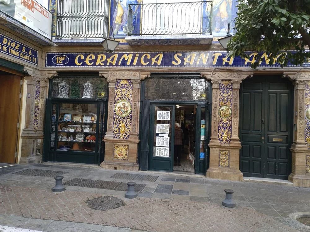 Cerámica Santa Ana: Cuatro Generaciones de Azulejería Histórica Sevilla
