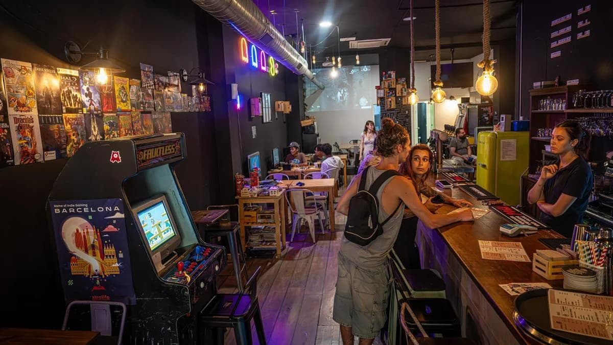 Máquinas arcade retro en Checkpoint