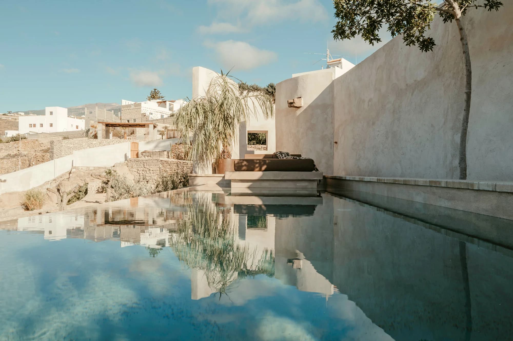 Ecohotel El Agua spa roca volcánica Arico el Nuevo Tenerife