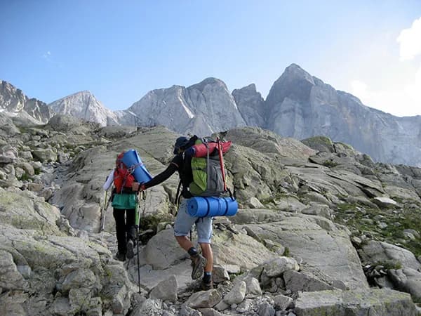Equipamiento trekking alta montaña Pirineos