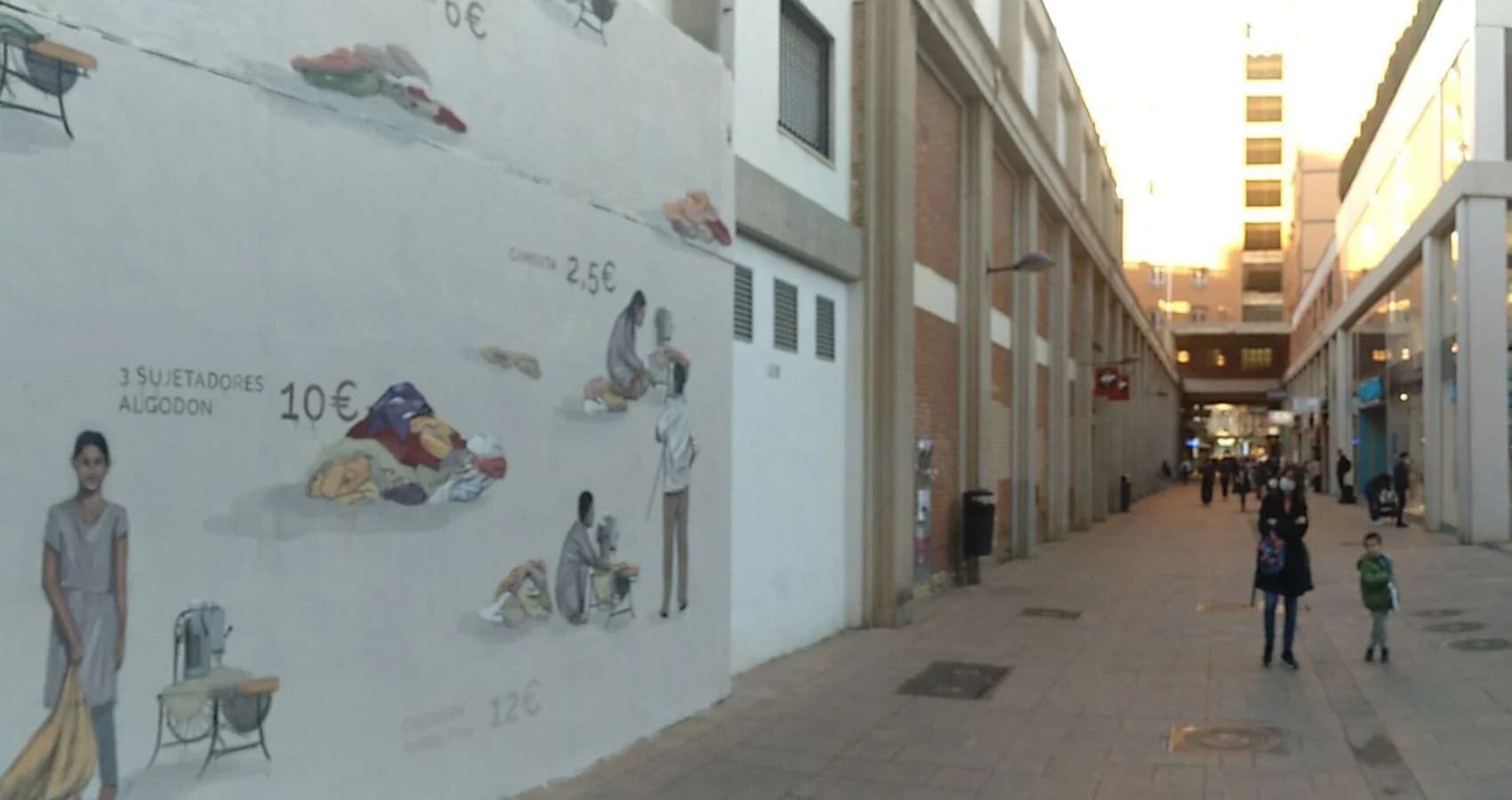 Escif mural Fashion Victims Pasaje Doctor Serra Valencia