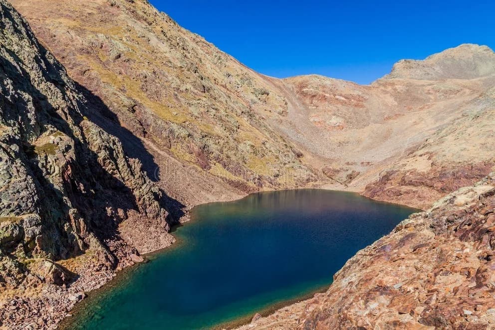 Estany Negre ruta Comapedrosa Andorra