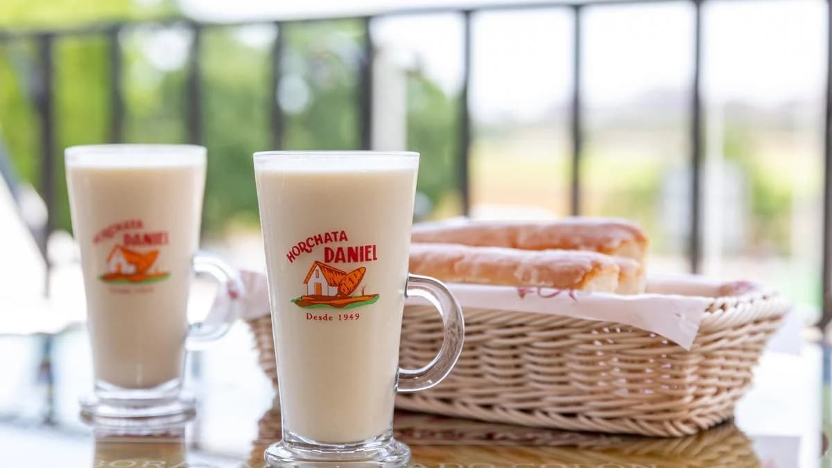 Horchata y fartons en Horchatería Daniel
