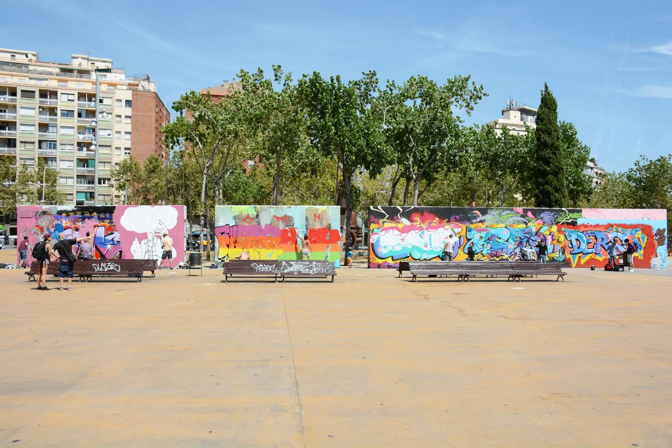 Jardins de les Tres Xemeneies grafiti Barcelona