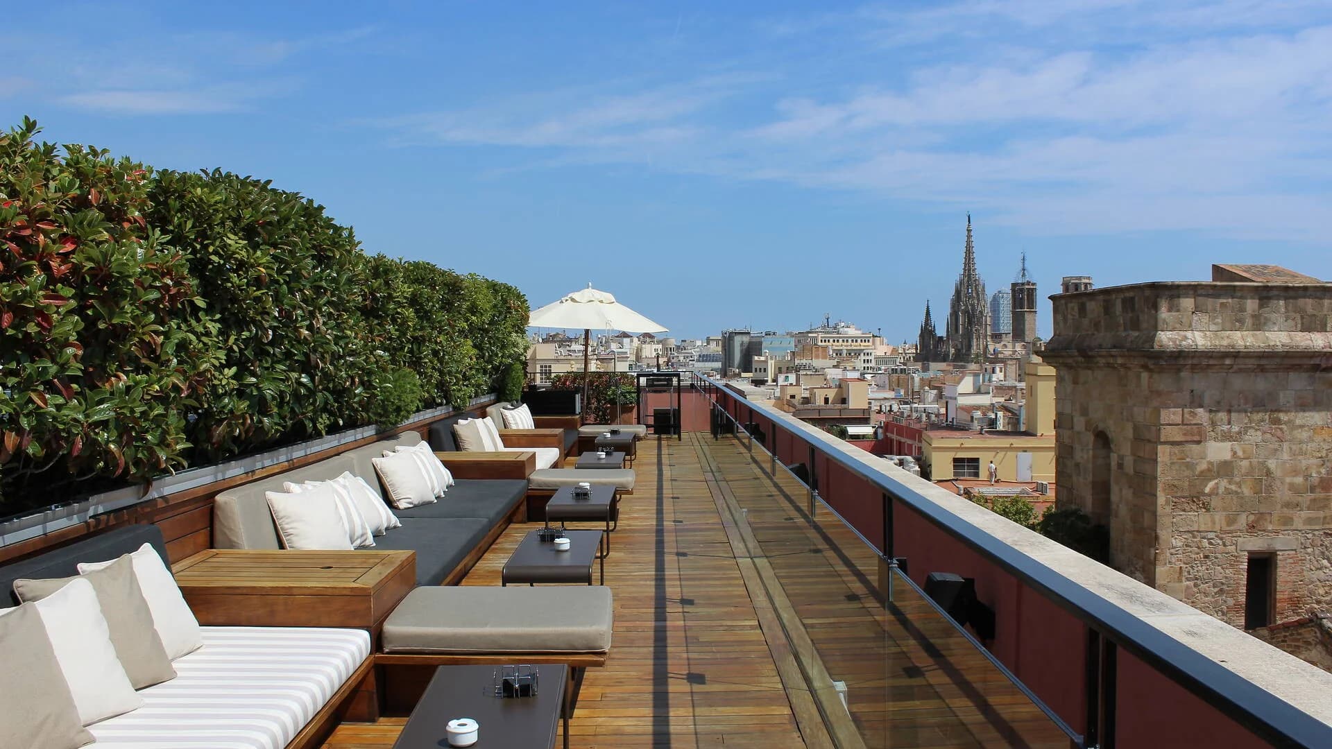 La Isabela terraza Hotel 1898 Barcelona