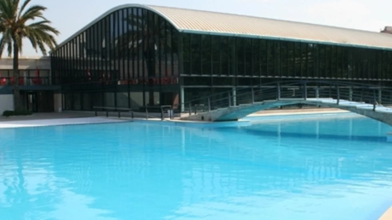Llac Can Dragó piscina lago Barcelona