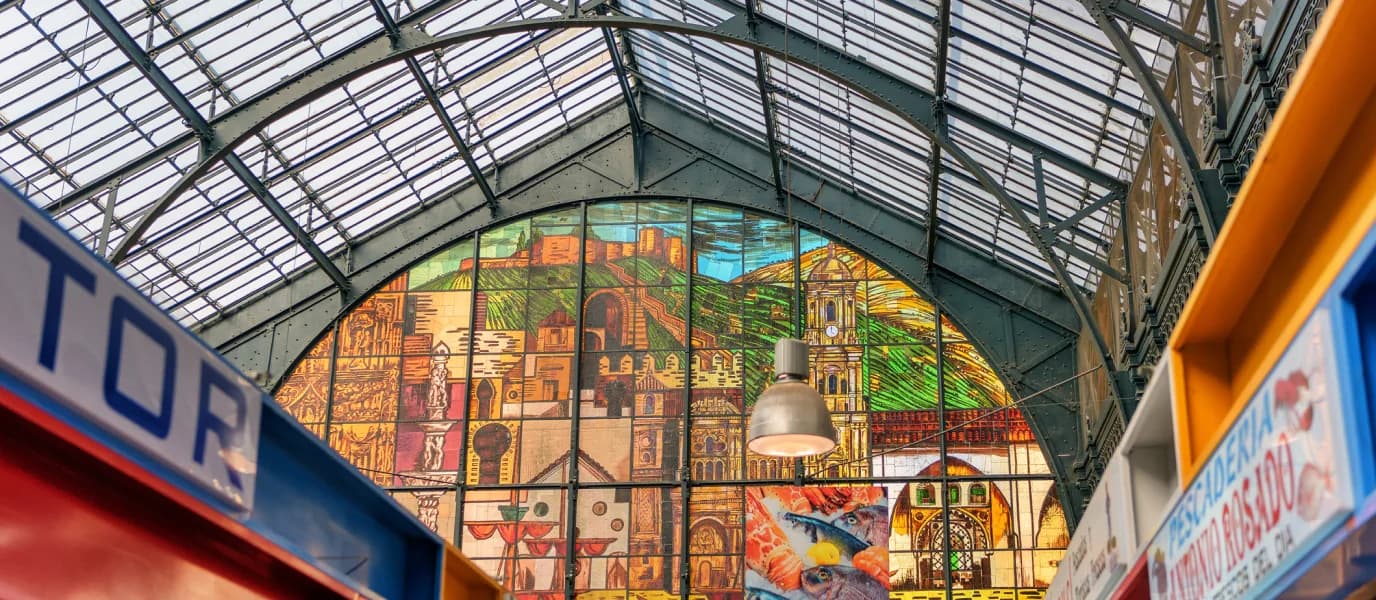 Mercado Central Atarazanas Málaga vidriera modernista