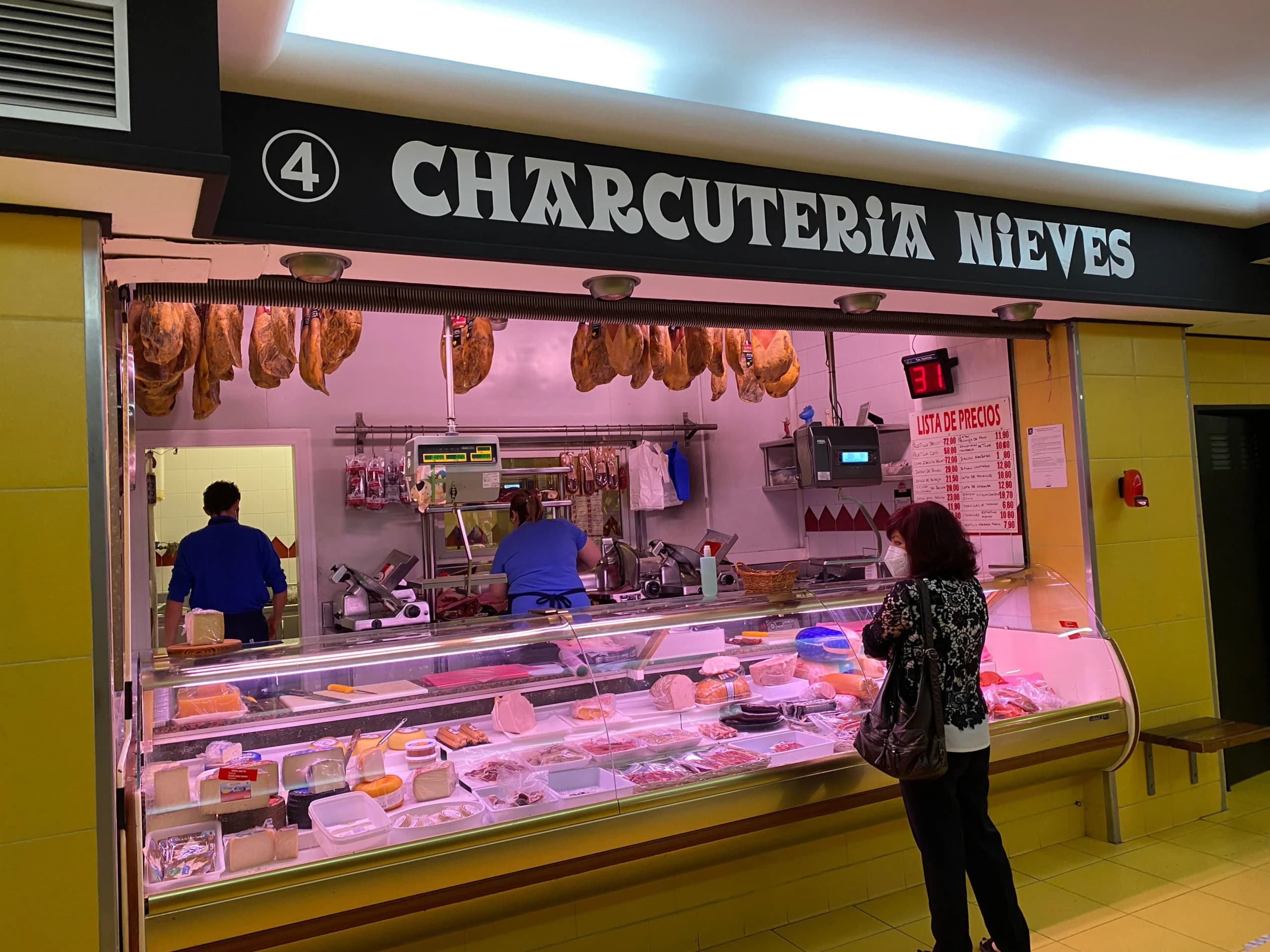 Mercado Municipal de Deusto Luis Power mercado barrio Bilbao