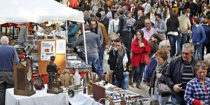 Imagen de Mercat de productes artesans del Pont de Pedra en Girona