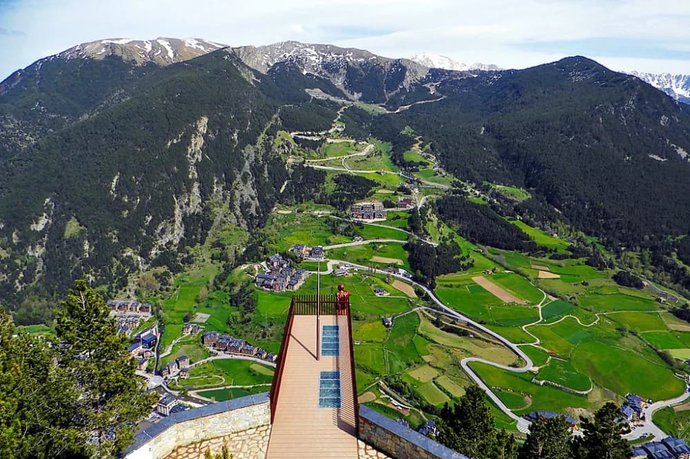 Mirador Roc del Quer pasarela suspendida Canillo