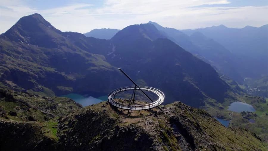 Mirador Solar de Tristaina estructura circular Ordino Arcalís