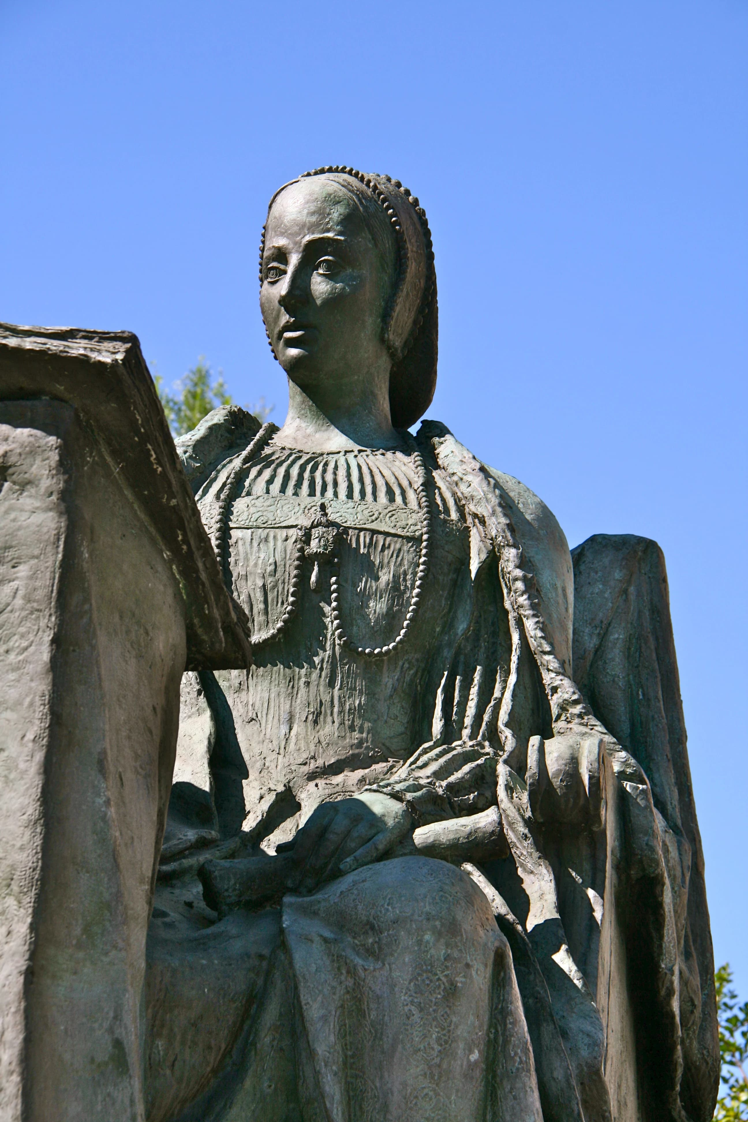 Imagen de Monumento a Beatriz Galindo «La Latina» en Madrid