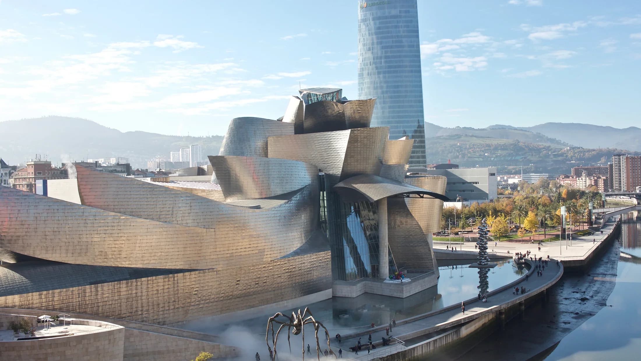 Museo Guggenheim Bilbao arte contemporáneo Abandoibarra