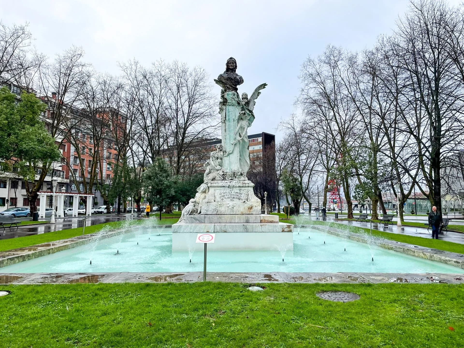 Parque Doña Casilda jardines fuentes Bilbao