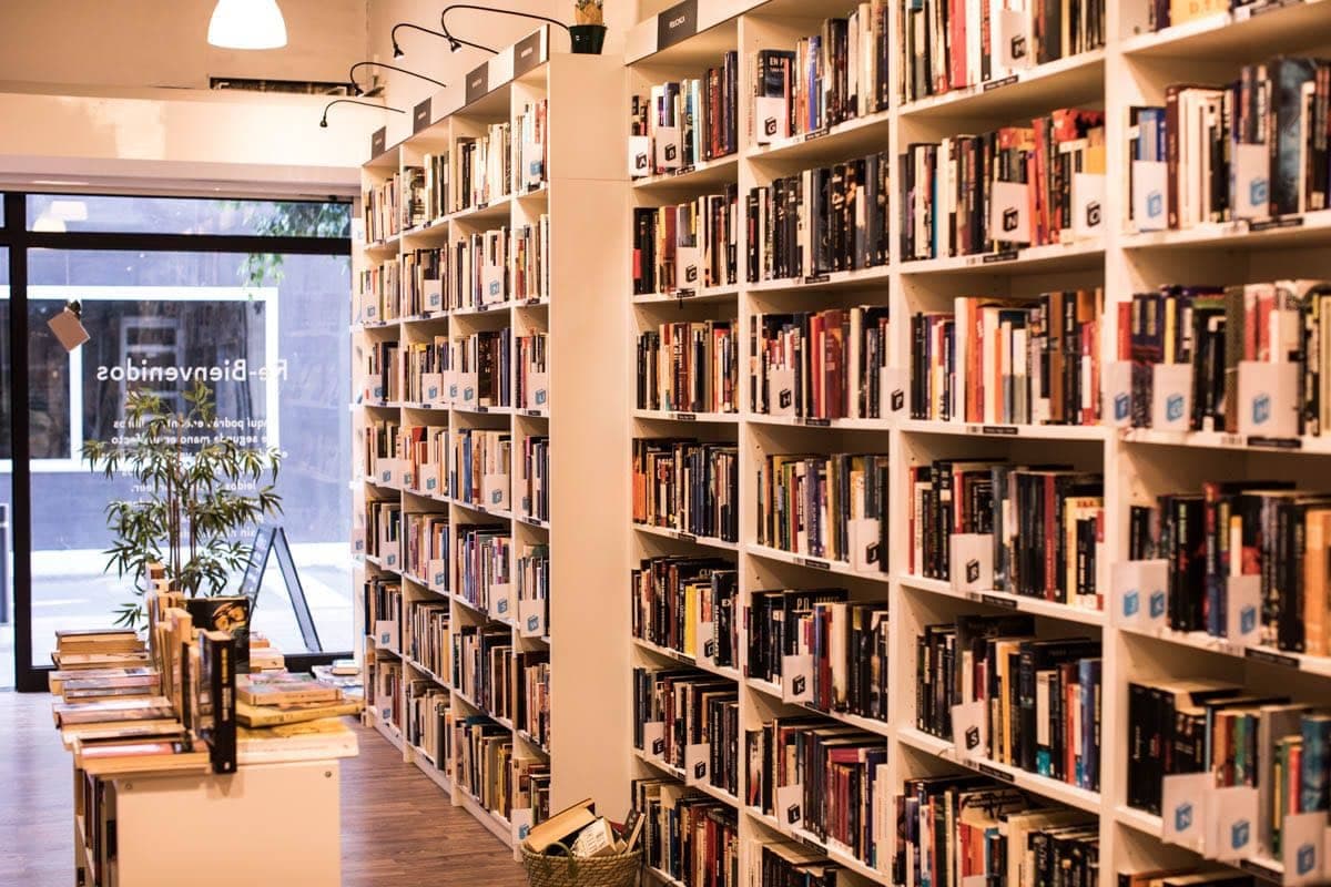 Estantes de libros de Re-Read