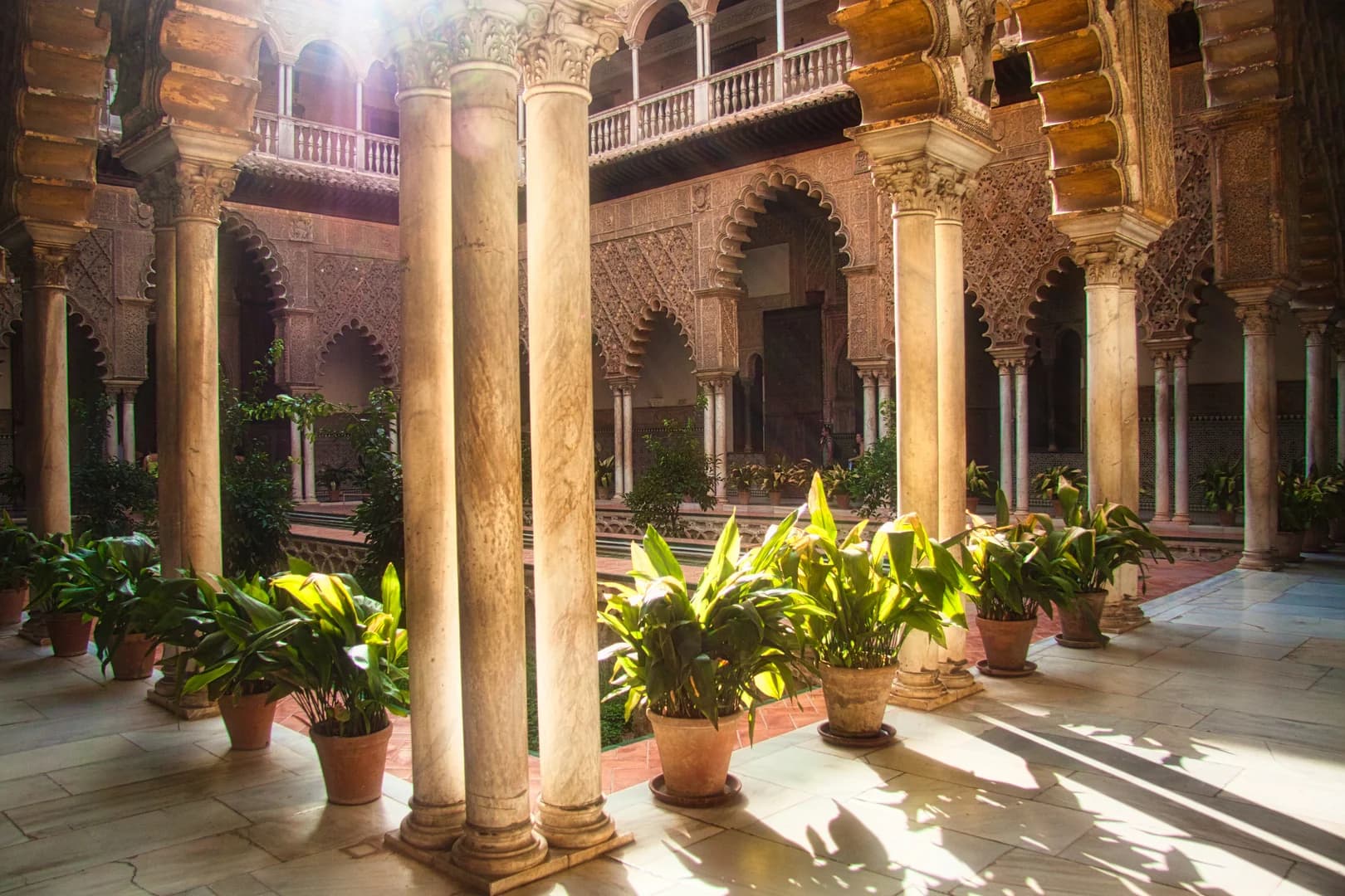Real Alcázar Patio de las Doncellas Sevilla mudéjar