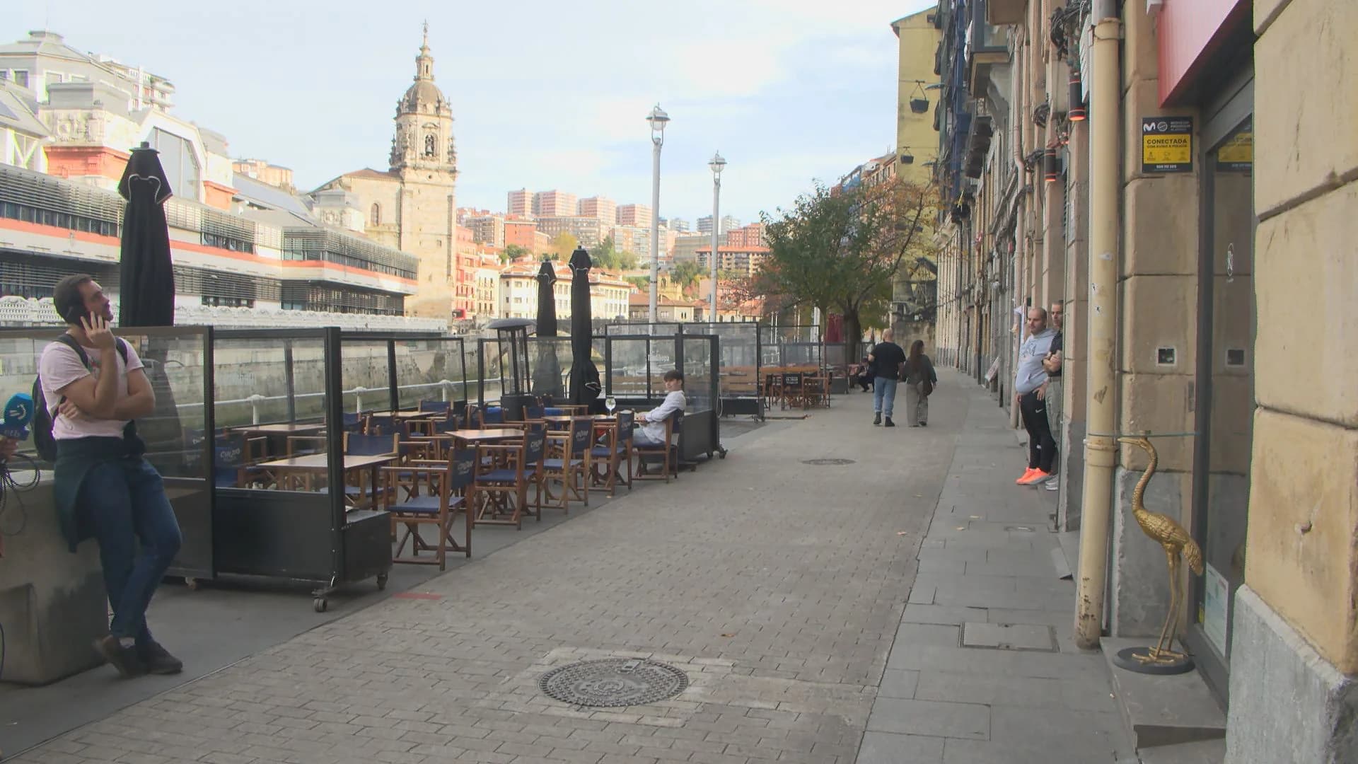 Riva Nostra terraza Aperol Muelle Marzana Bilbao
