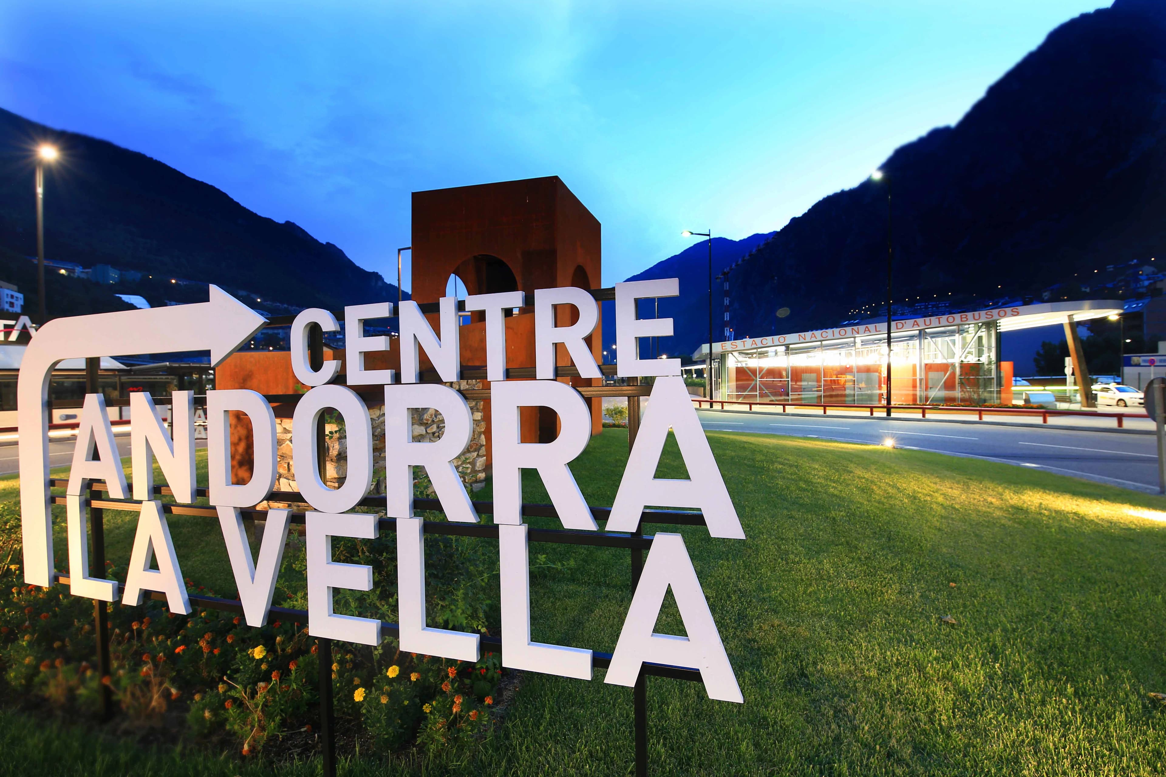 Señalización en catalán calle Andorra la Vella