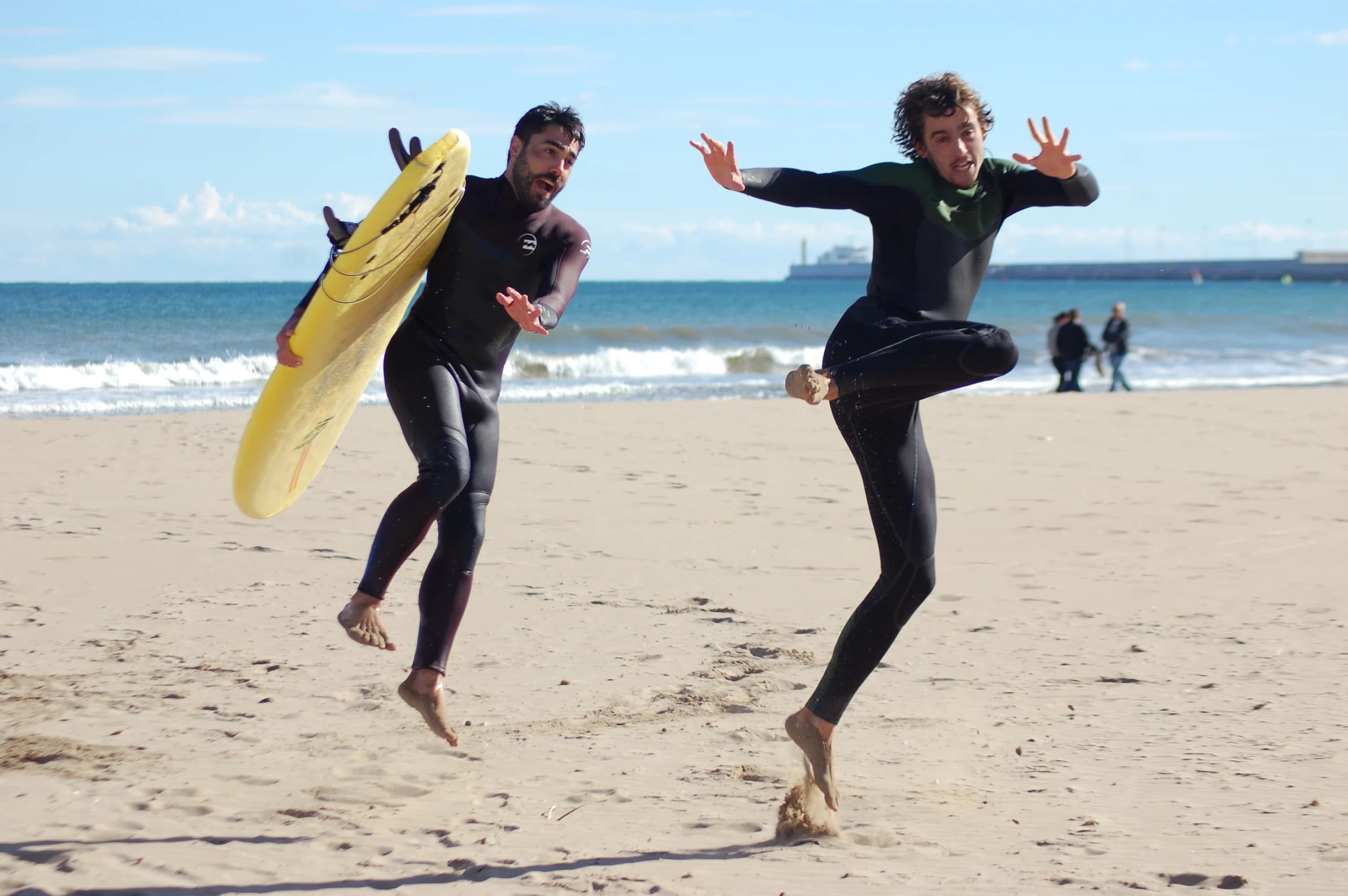 Surf Las Arenas escuela surf playa Malvarrosa Valencia