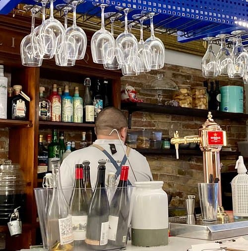 Barra y vermuts en Varmuteo