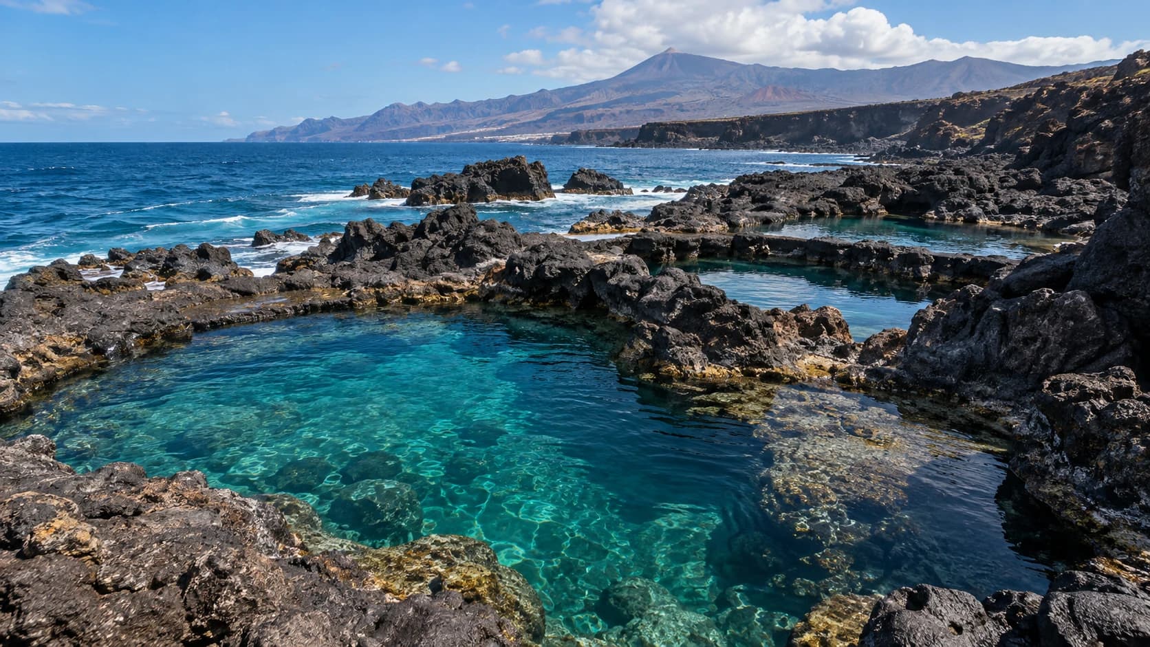 Cinco piscinas naturales de Tenerife para bañarse entre paisajes volcánicos