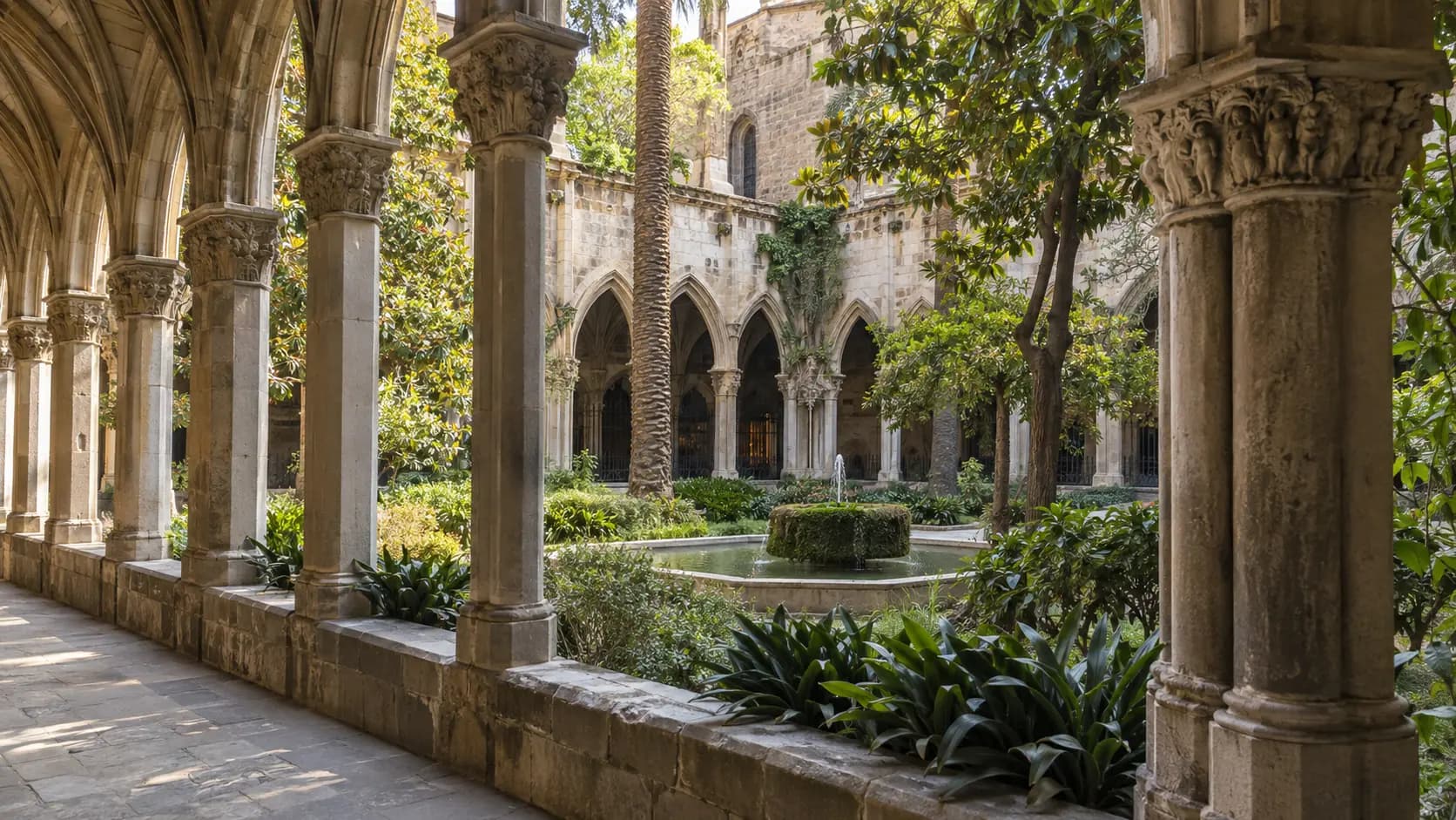 Cinco claustros históricos de Barcelona para descubrir silencio, arte y arquitectura