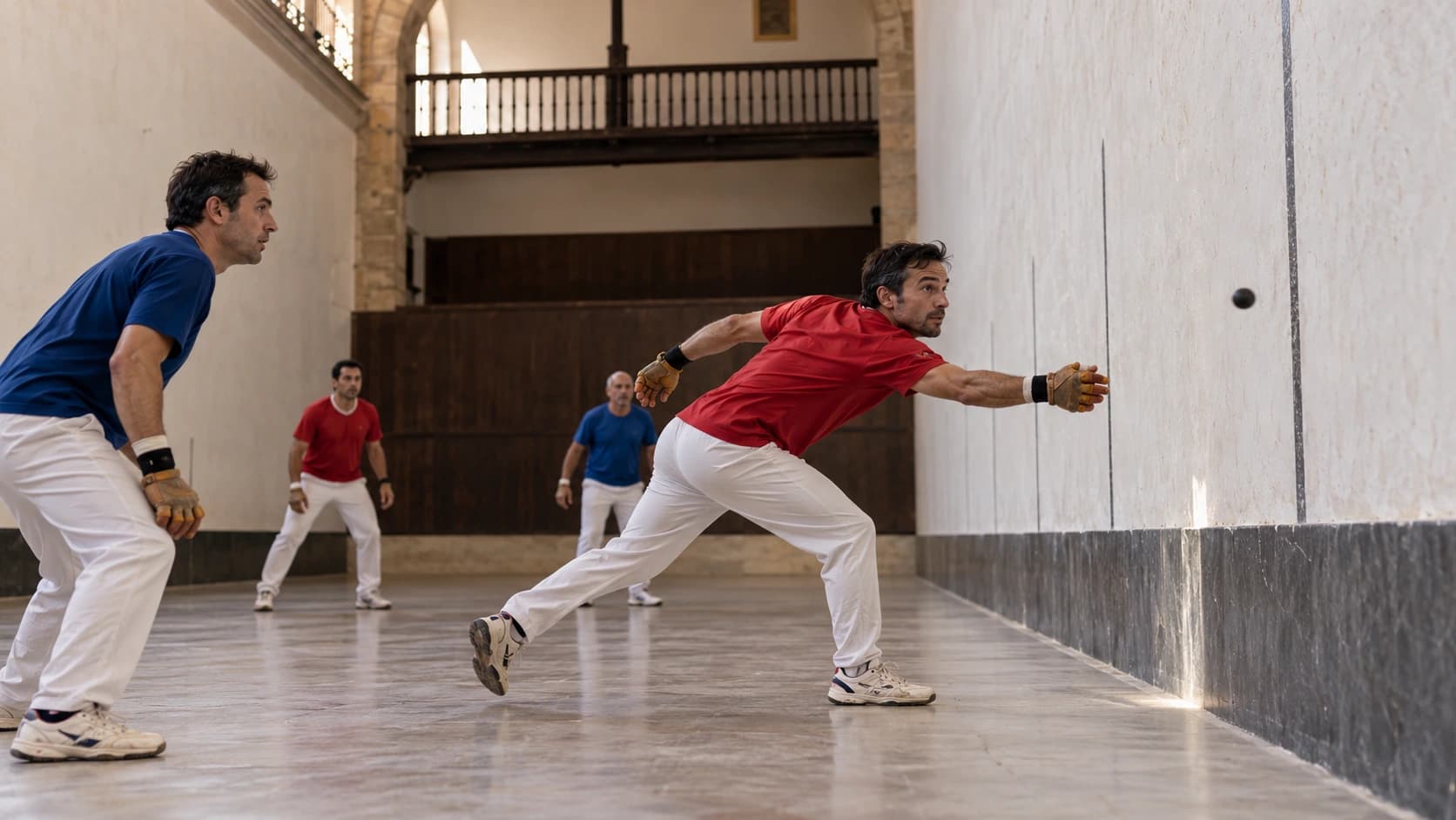Cinco escuelas y clubes para descubrir la pilota valenciana en Valencia