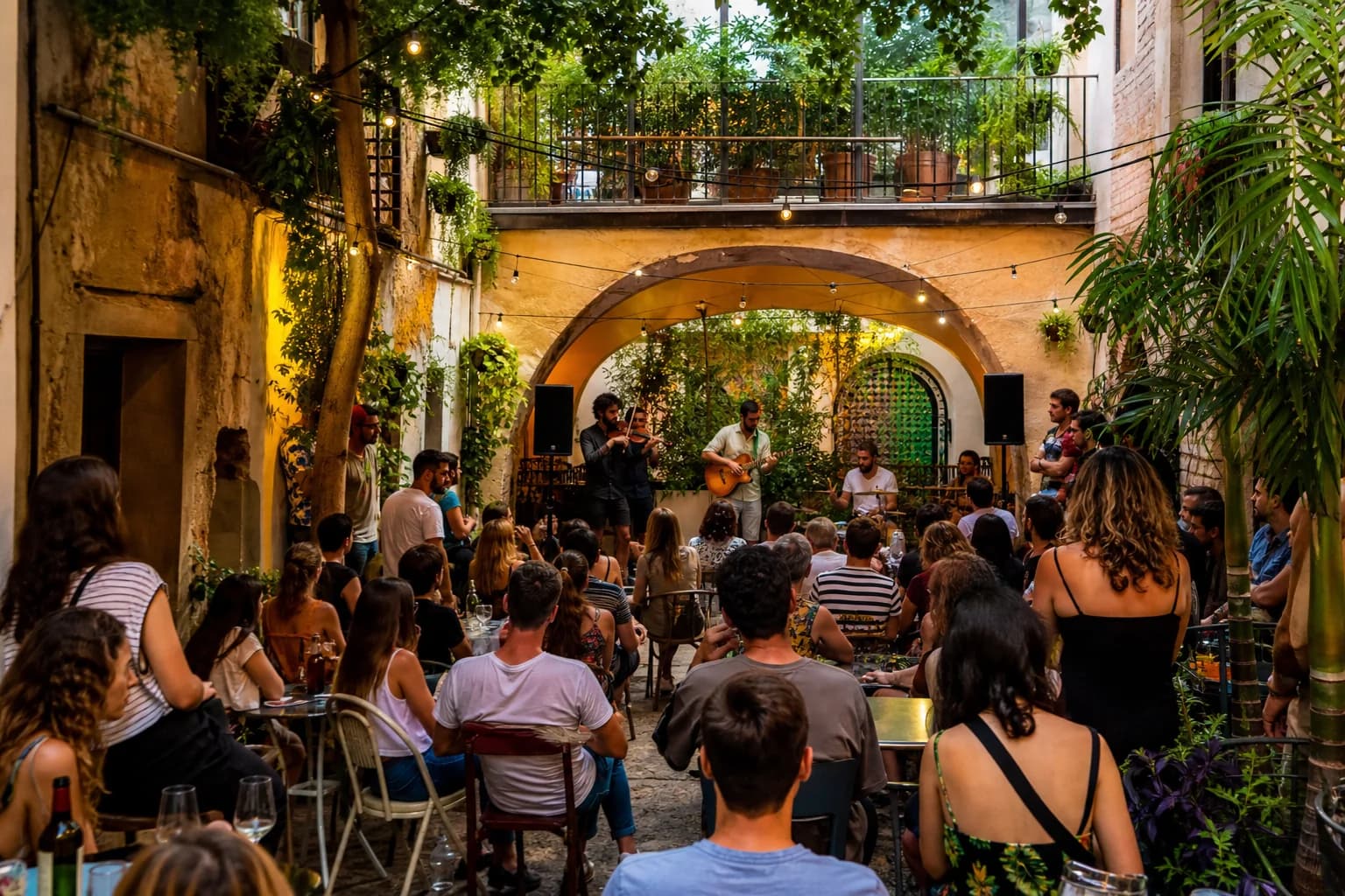Los 5 Mejores Sitios de Música en Vivo en Sevilla (Más Allá del Flamenco)