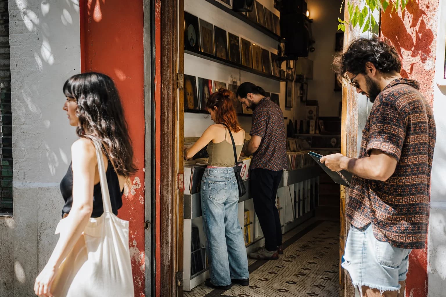 Las 5 Mejores Tiendas de Discos y Vinilo de Sevilla