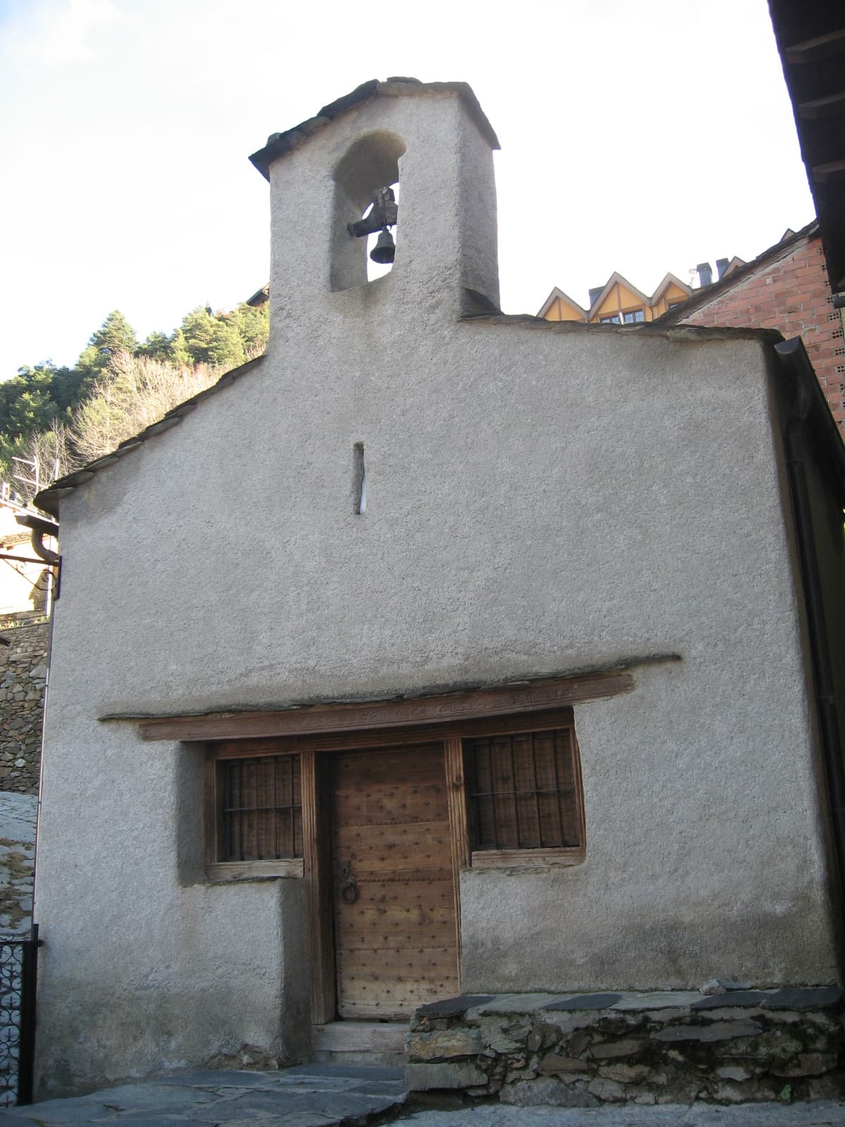 Aixirivall y la iglesia de Sant Pere