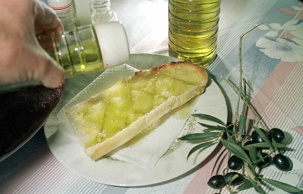 Tostadas con aceite en Bar Alfalfa
