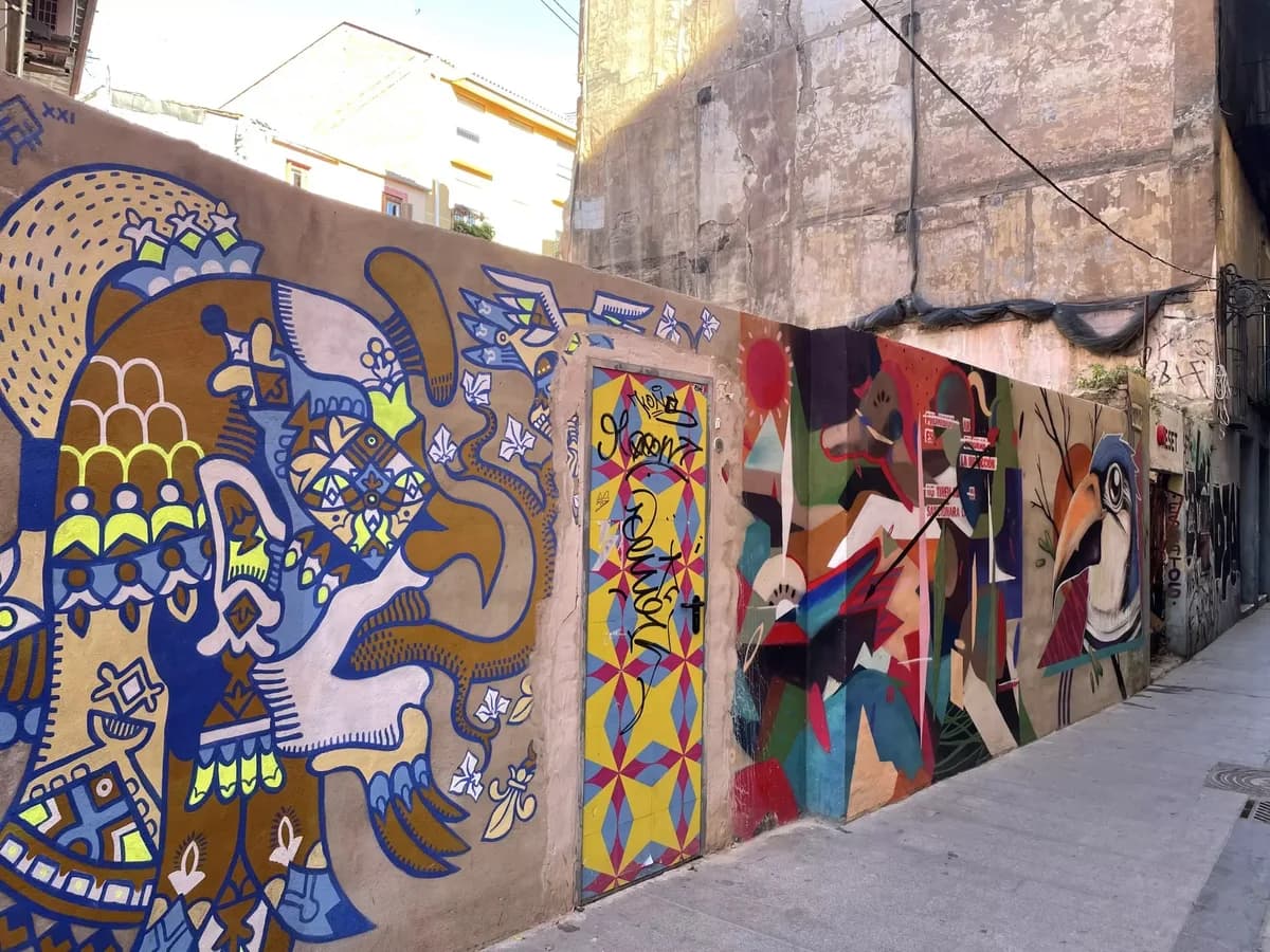 Mural de arte urbano en el Barrio del Carmen