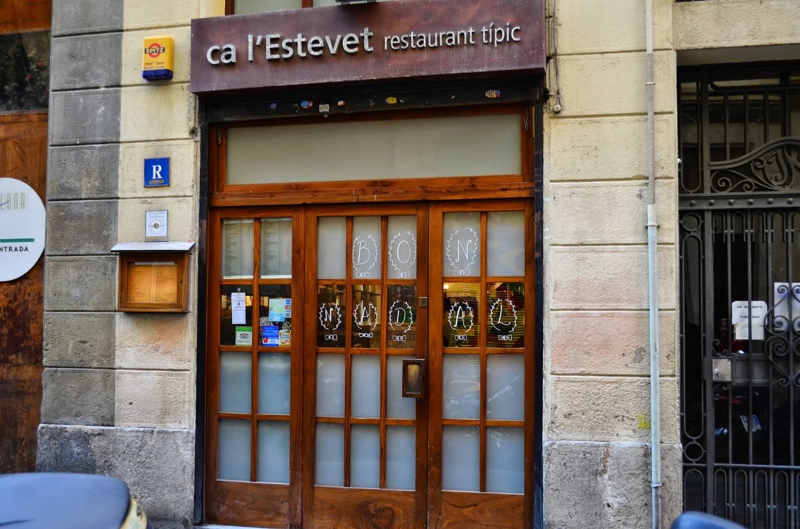 Ca L'Estevet: cinco generaciones en el Raval Barcelona