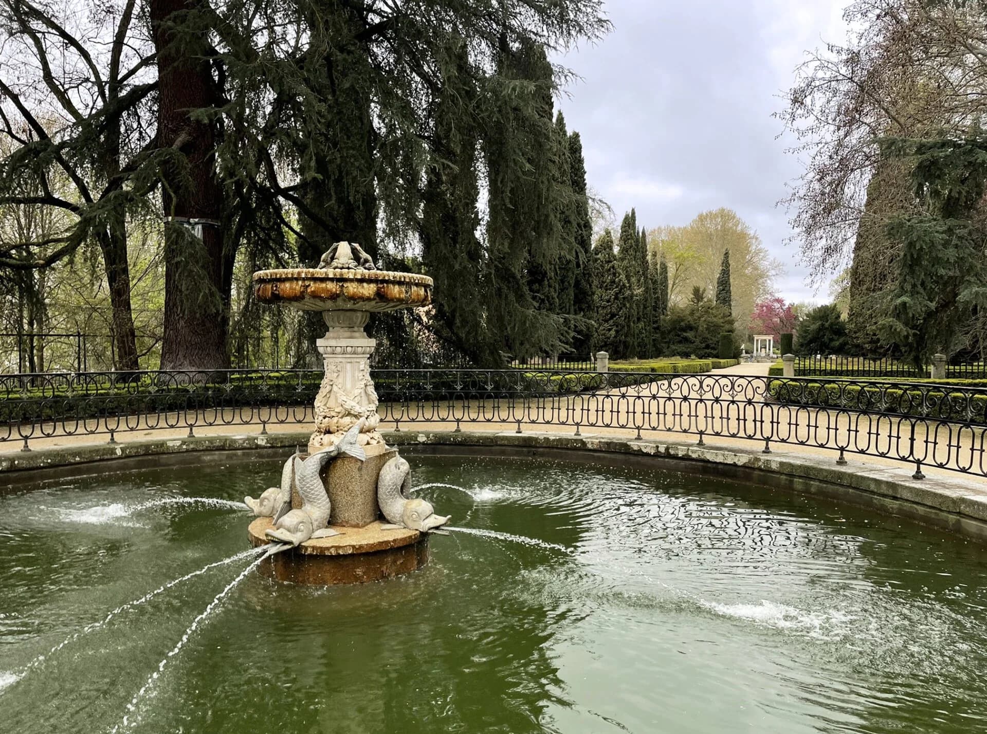 Parque de El Capricho: Naturaleza Romántica en Alameda de Osuna Madrid