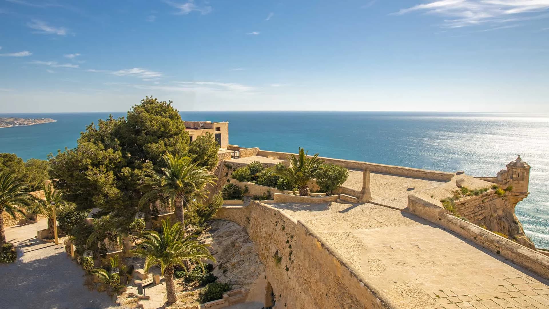 Castillo Santa Bárbara entrada gratuita Alicante vistas