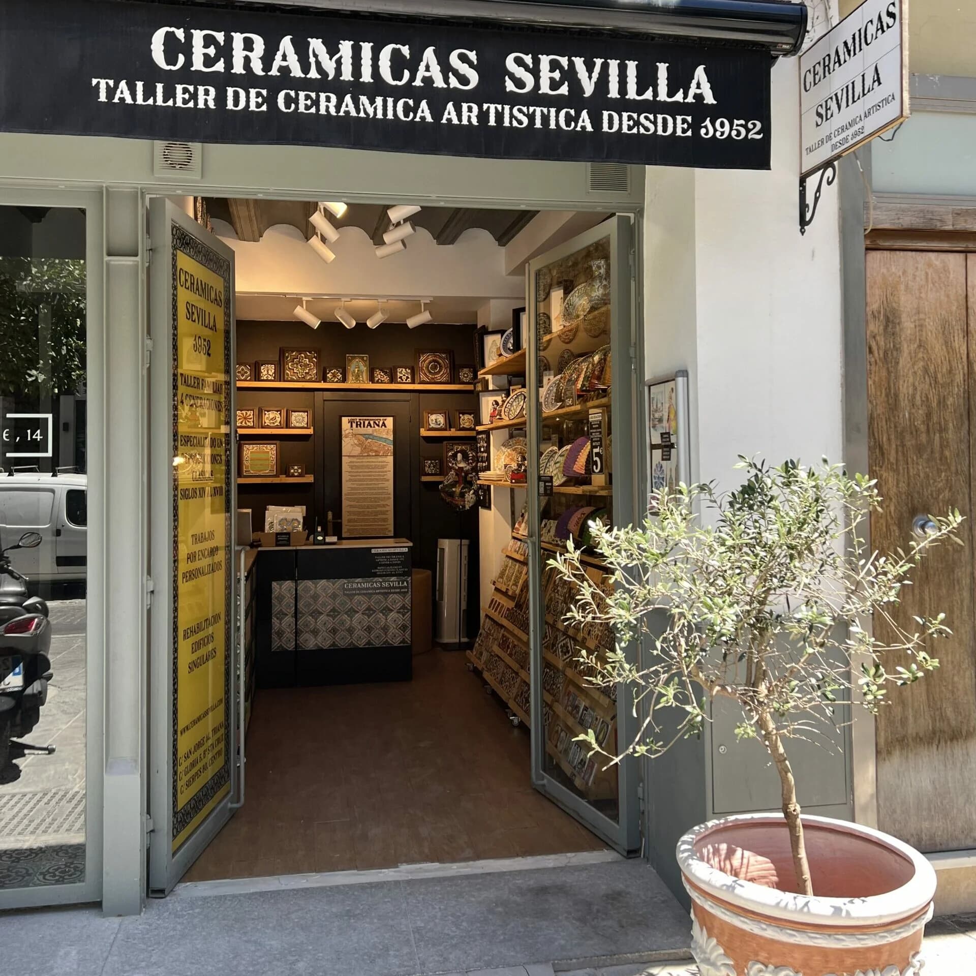 Cerámicas Sevilla Triana tienda San Jorge