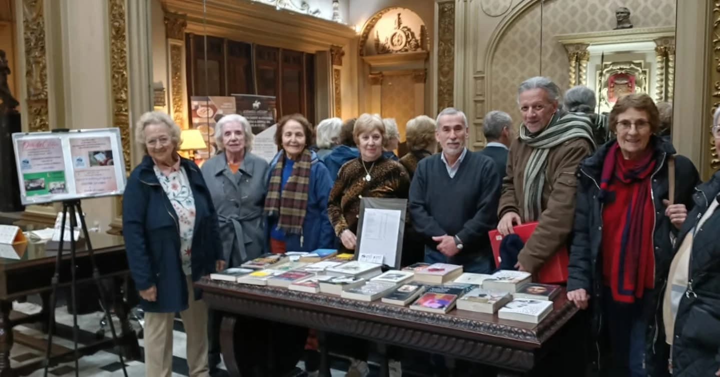 Imagen de Club de Escritura Atenea Inspira