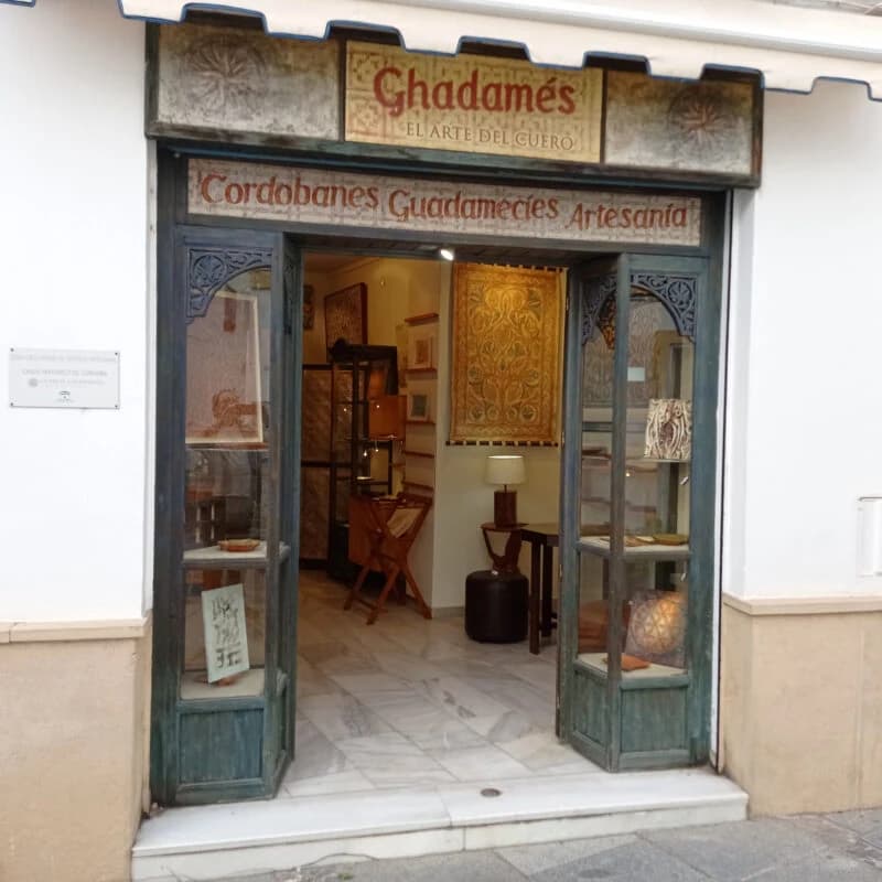 Imagen de Cueros Ghadamés en Córdoba